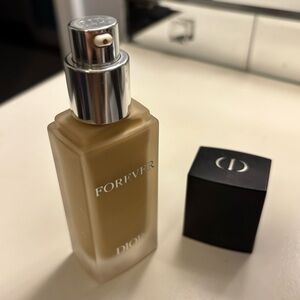 DIOR Dior Forever Skin Glow Foundation — 3WO Warm Olive